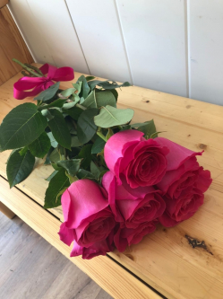  7 роз (60 см)